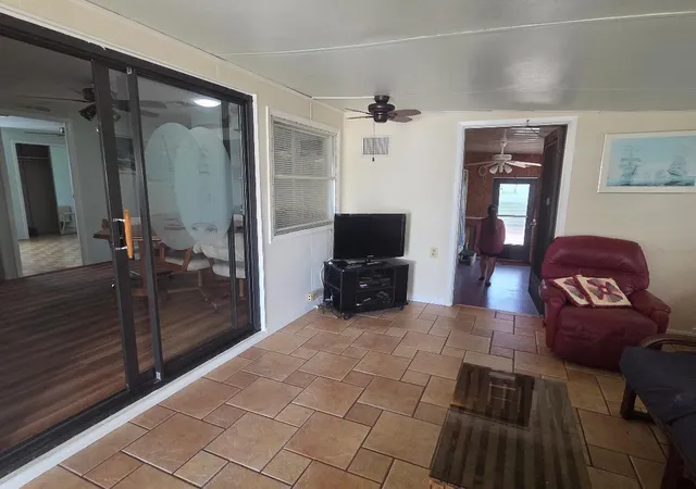 5th image of 7761 Se Shenandoah Dr, Hobe Sound, FL 33455 | MLS# R11158476