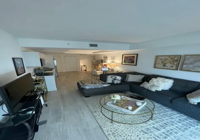 3rd image of 55 Sw 9Th St #3209, Miami, FL 33130 | MLS# R11158622