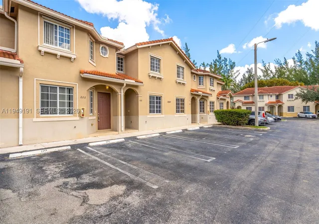 Homes for sale in Miami Gardens, FL | 21217 Nw 14th Pl #2-22, Miami Gardens, FL 33169 | MLS# A11949191