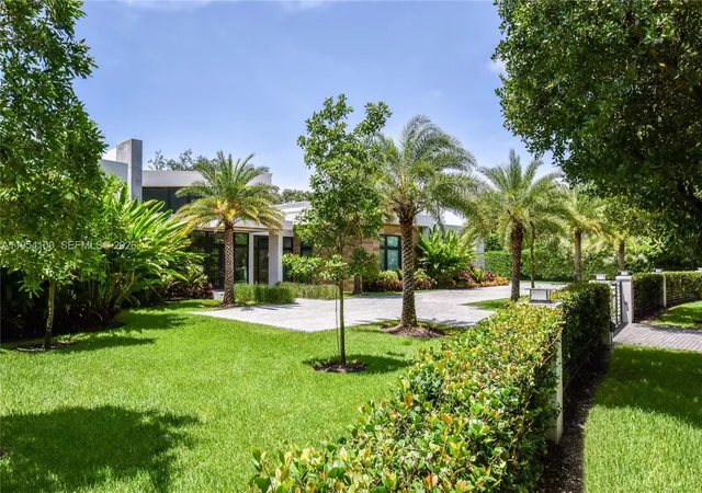 31st image of 11050 Sw 69th Ave, Pinecrest, FL 33156 | MLS# A11954100