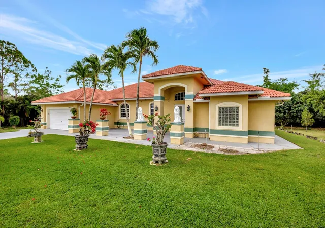 1st image of 12402 83rd Ln N, West Palm Beach, FL 33412 | MLS# R11158801