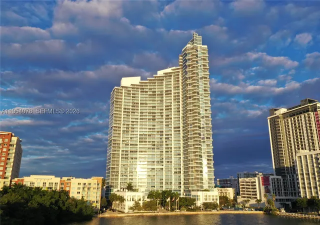 Homes for sale in Miami, FL | 2020 N Bayshore Dr #PH-4104, Miami, FL 33137 | MLS# A11954078