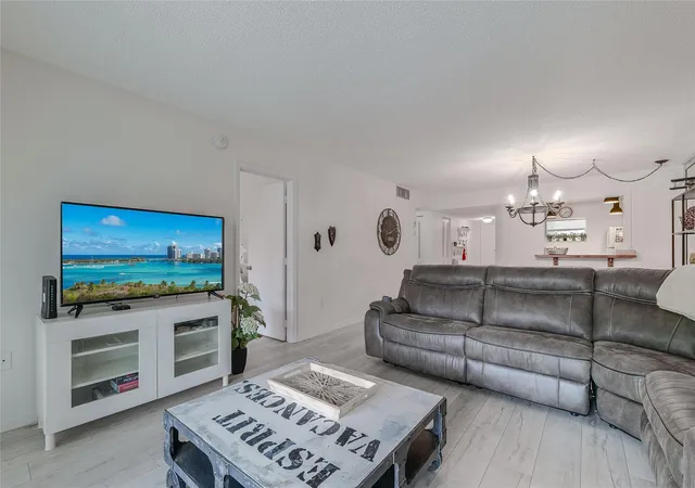 5th image of 3920 Inverrary Blvd #404-C, Lauderhill, FL 33319 | MLS# F10549050