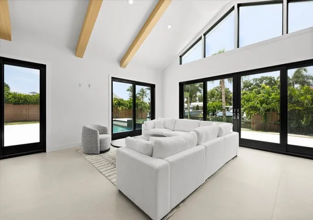 73rd image of 8 Leeward Cir, Jupiter, FL 33469 | MLS# F10549204