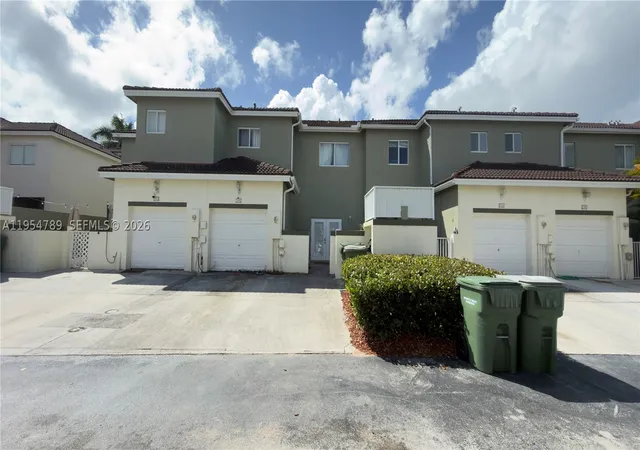 Photo 3 of Townhouse for sale at 1948 Se 24th Ave, Homestead, FL 33035 | MLS# A11954789 | Listing updated on 2026-09-26