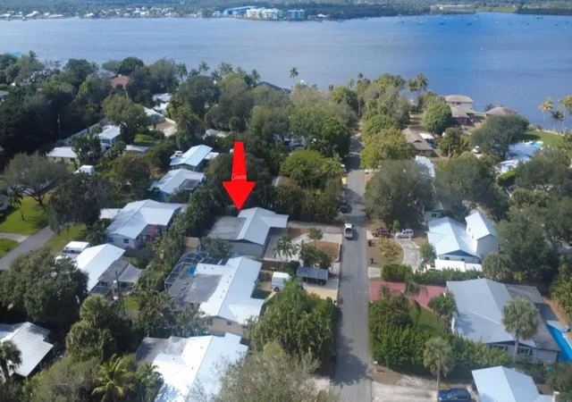 1st image of 507 Sw North River Point Dr, Stuart, FL 34994 | MLS# R11159071