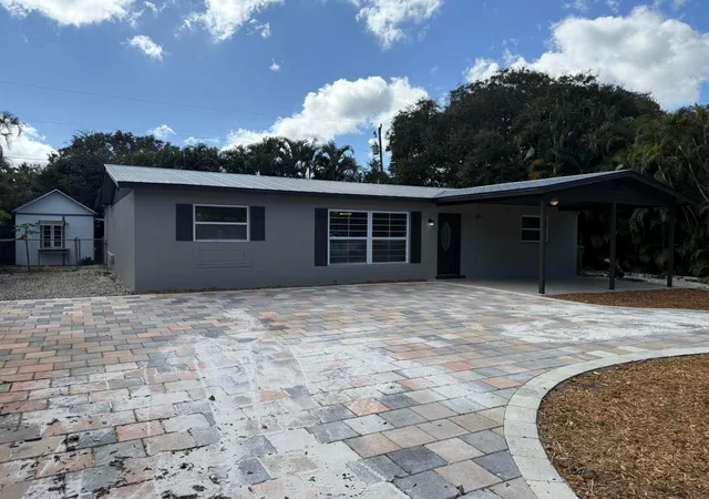 4th image of 507 Sw North River Point Dr, Stuart, FL 34994 | MLS# R11159071