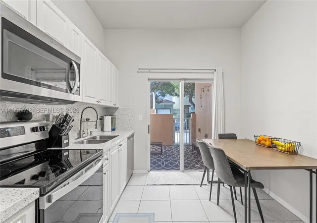 2nd image of 1940 Se 24th Ter, Homestead, FL 33035 | MLS# A11955408