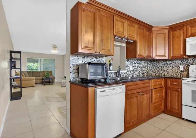 3rd image of 2003 Granada Dr, Coconut Creek, FL 33066