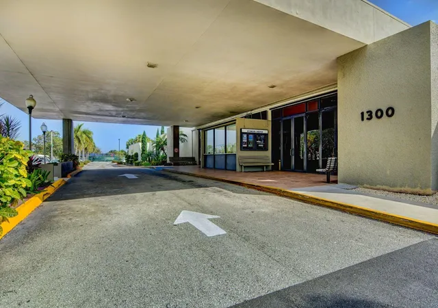 61st image of 2003 Granada Dr #L4, Coconut Creek, FL 33066 | MLS# F10548891