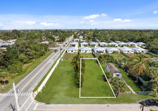 1st image of 5161 Se Kingfish Ave, Stuart, FL 34997 | MLS# R11159260