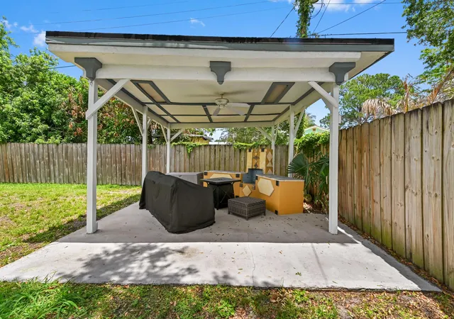 2nd image of 5709 Se Indigo Ave, Stuart, FL 34997 | MLS# R11159272