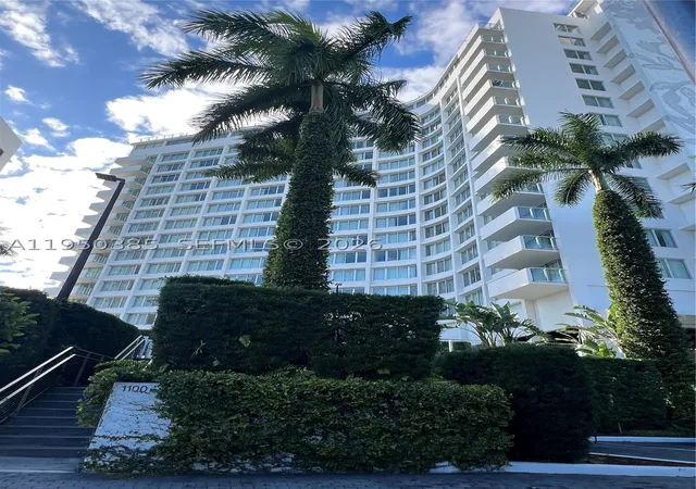 Homes for sale in Miami Beach, FL | 1100 West Ave #910, Miami Beach, FL 33139 | MLS# A11950385