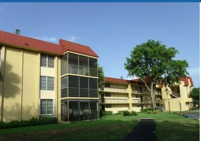 2nd image of 3490 Foxcroft Rd #317, Miramar, FL 33025 | MLS# F10549495