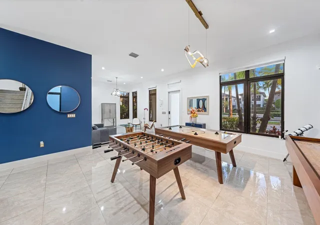 Homes for sale in Doral, FL | 8225 Central Park Blvd, Doral, FL 33166 | MLS# F10549627