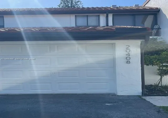 1st image of 20408 Ne 34th Ct #21, Ojus, FL 33180 | MLS# A11956468