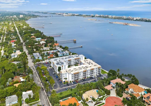25th image of 1516 S Lakeside Dr #207, Lake Worth Beach, FL 33460 | MLS# R11159749