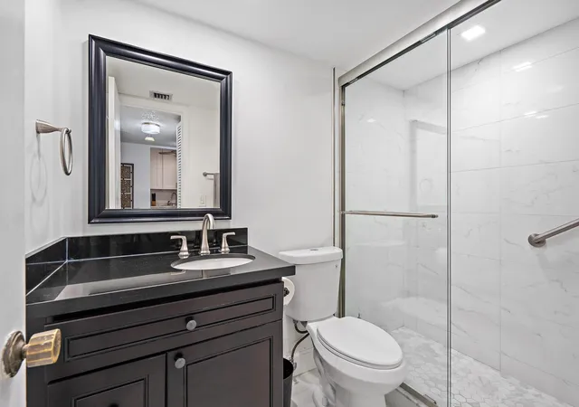 3rd image of 1516 S Lakeside Dr #207, Lake Worth Beach, FL 33460 | MLS# R11159749