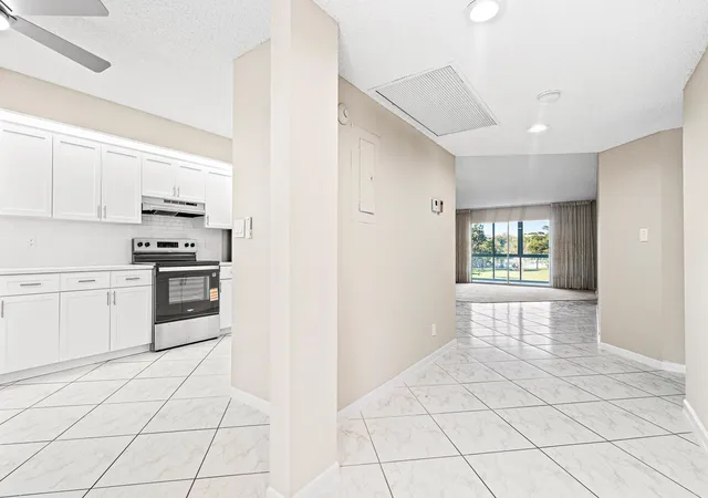 2nd image of 1606 Abaco Dr #H2, Coconut Creek, FL 33066 | MLS# R11159764