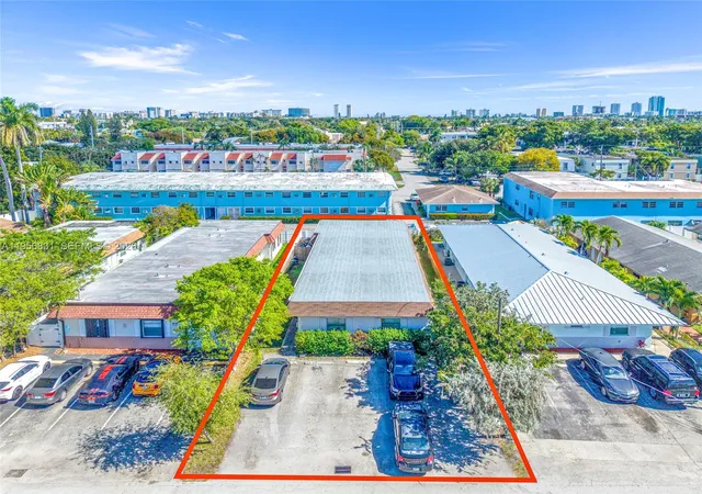 Homes for sale in Pompano Beach, FL | 240 Se 9Th Ave, Pompano Beach, FL 33060 | MLS# A11956831