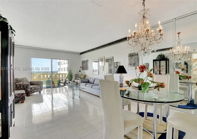 Homes for sale in Hollywood, FL | 4330 Hillcrest Dr #807, Hollywood, FL 33021 | MLS# A11956773