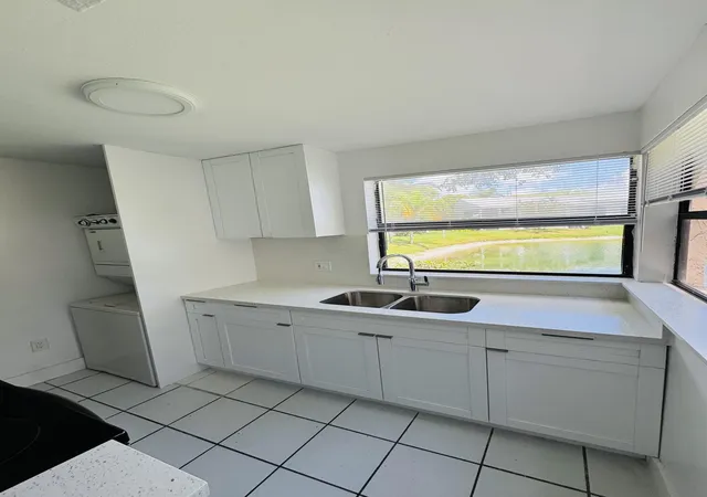 5th image of 1021 Adams Ave, Homestead, FL 33034