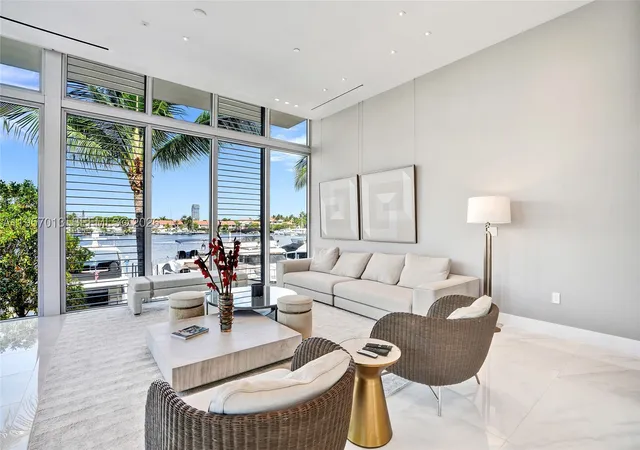 Photo 2 of Townhouse for sale at 3750 Yacht Club Dr #TH1, Miami, FL 33180 | MLS# A11957013 | Listing updated on 2026-08-22