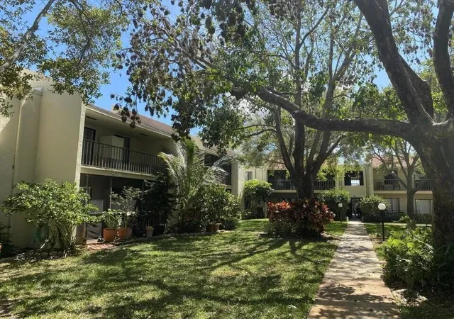 Homes for sale in Jupiter, FL | 150 Pineview Rd #B2, Jupiter, FL 33469 | MLS# R11159988