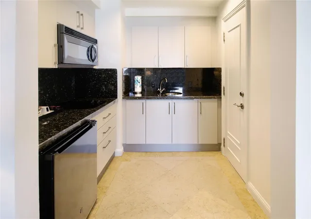 4th image of 601 N Ft Lauderdale Bch Blvd #1111, Fort Lauderdale, FL 33304 | MLS# F10549857