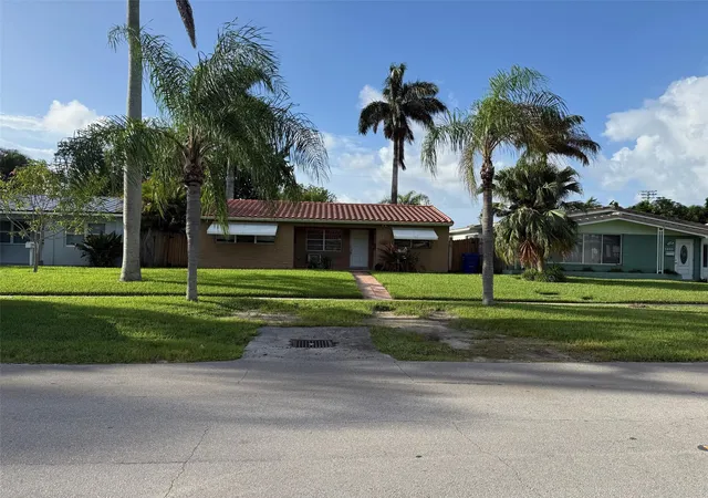 1st image of 1526 Shenandoah St, Hollywood, FL 33020 | MLS# F10544731