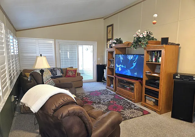 5th image of 14041 Se 126Th Blvd #62, Okeechobee, FL 34974 | MLS# R11160041
