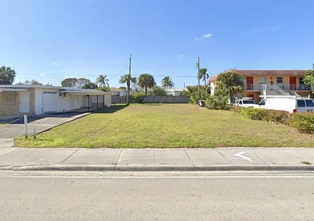 1st image of 1413 N Federal Hwy, Lake Worth Beach, FL 33460 | MLS# F10549908