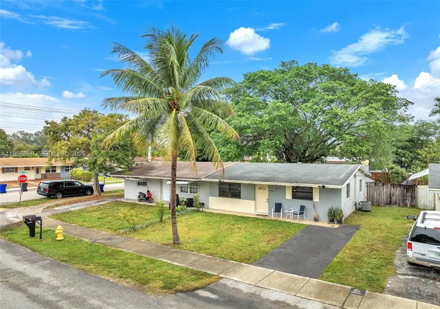 1st image of 7021 Sw 19th Pl, Pompano Beach, FL 33068 | MLS# A11956860