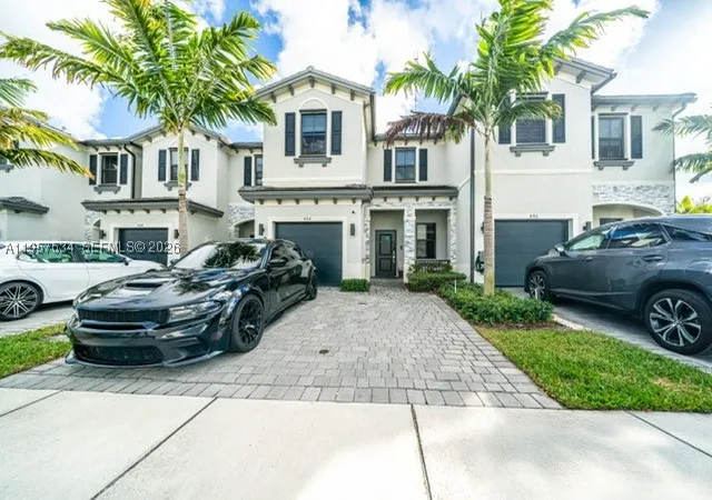 Townhouse for sale at 492 Nw 203Rd Ter, Miami, FL 33169 | MLS# A11957634