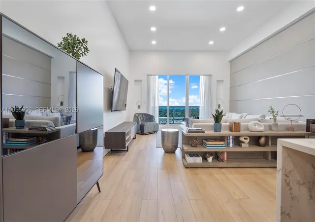 Photo 4 of Condo for sale at 2301 Collins Ave #1633, Miami Beach, FL 33139 | MLS# A11955656 | Listing updated on 2026-10-08