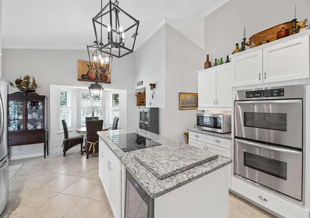 3rd image of 2760 Appaloosa Trl, Wellington, FL 33414 | MLS# R11160236
