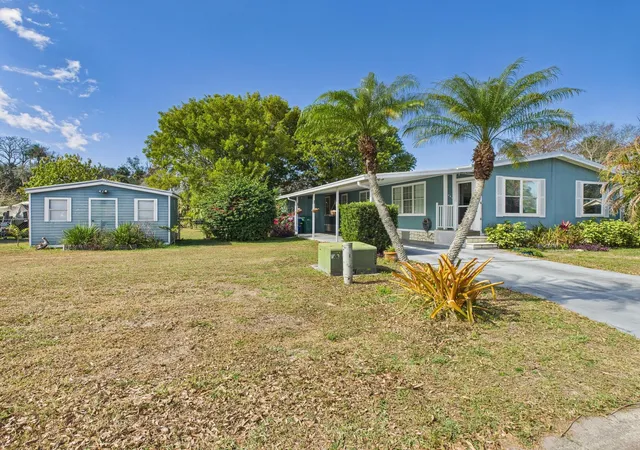1st image of 407 Ne 8th Ave, Okeechobee, FL 34972 | MLS# R11160269