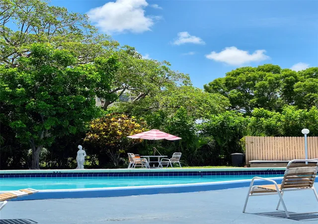 Homes for sale in Lauderdale Lakes, FL | 2840 Somerset Dr #208m, Lauderdale Lakes, FL 33311 | MLS# F10550078