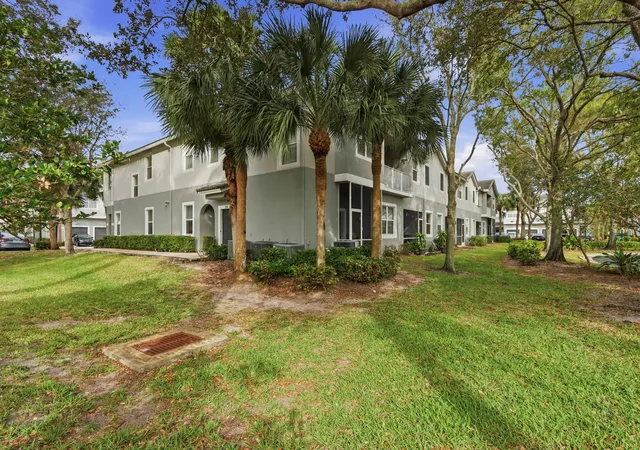 22nd image of 3108 Grandiflora Dr, Lake Worth, FL 33467 | MLS# R11160337