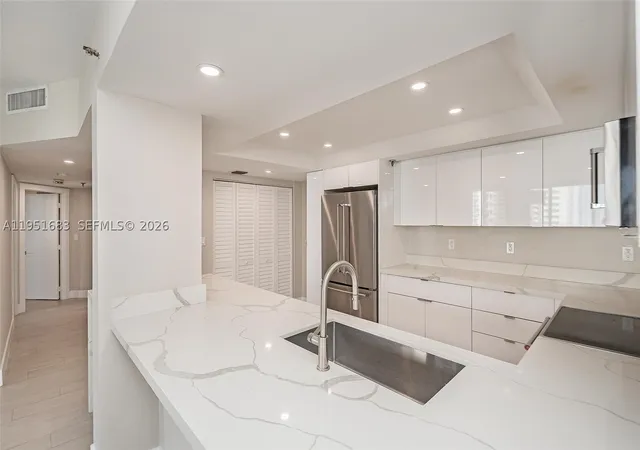 Photo 2 of Condo for sale at 520 Brickell Key Dr #A1010, Miami, FL 33131 | MLS# A11951683 | Listing updated on 2026-09-30