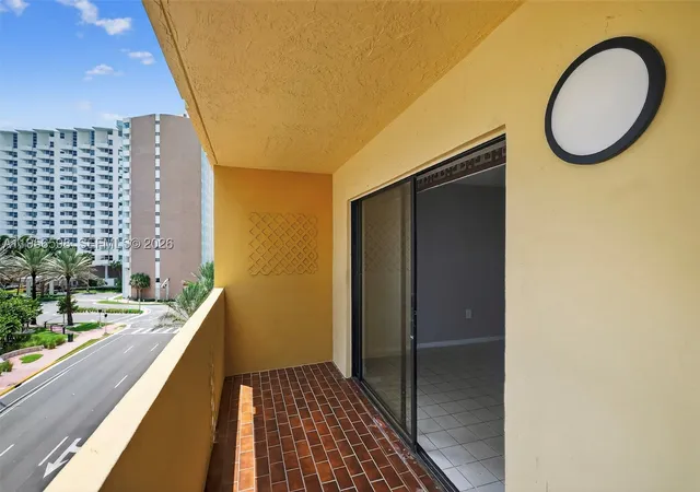 Homes for sale in Miami Beach, FL | 2924 Collins Avenue #501, Miami Beach, FL 33140 | MLS# A11956598