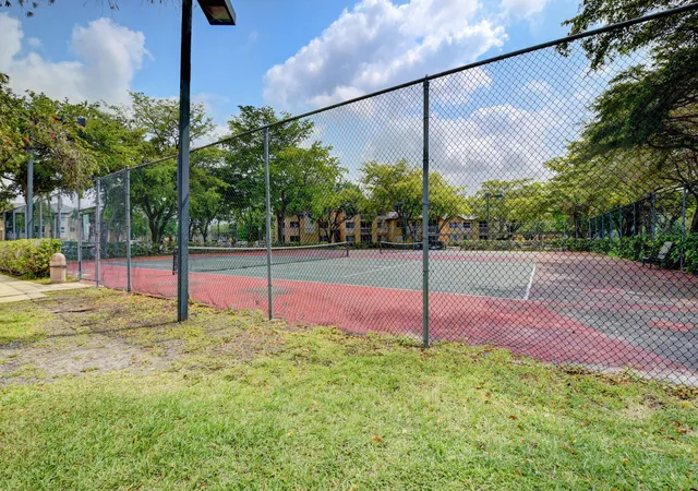 2nd image of 9901 Westview Dr, Coral Springs, FL 33076