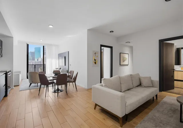4th image of 398 Ne 5Th St #2017, Miami, FL 33132 | MLS# F10546420