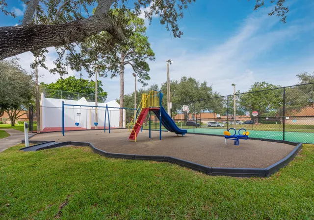 Homes for sale in Greenacres, FL | 2205 22nd Ln, Greenacres, FL 33463 | MLS# R11160569