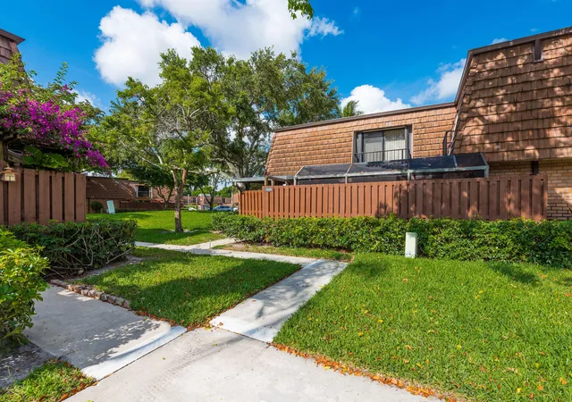 Homes for sale in Greenacres, FL | 2205 22Nd Ln, Greenacres, FL 33463 | MLS# R11160569
