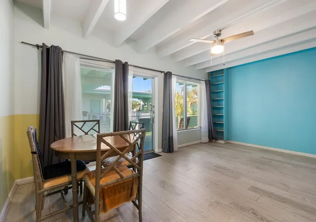 Homes for sale in Lake Worth Beach, FL | 702 N Federal Hwy, Lake Worth Beach, FL 33460