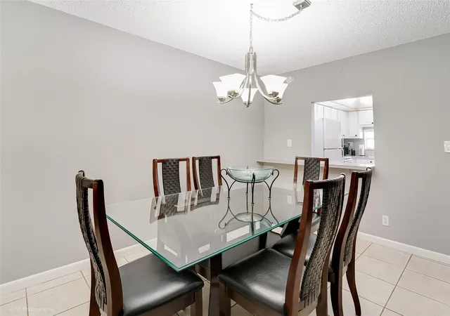 5th image of 300 S Hollybrook Dr #302, Pembroke Pines, FL 33025 | MLS# F10550260