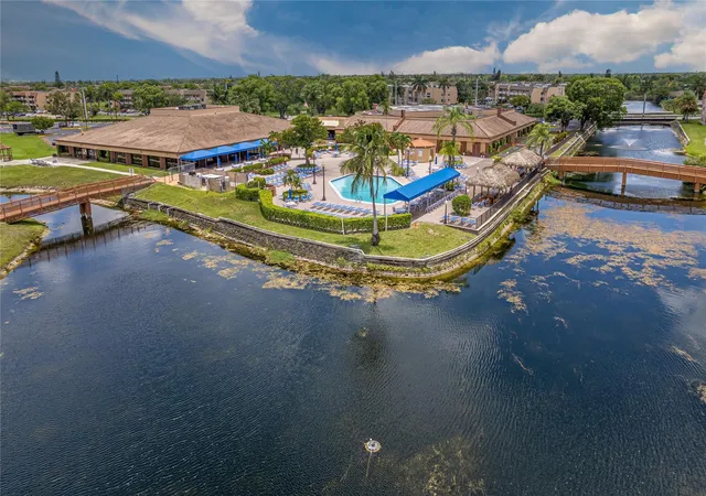 3rd image of 9420 Sunrise Lakes Blvd #212, Sunrise, FL 33322 | MLS# F10550236