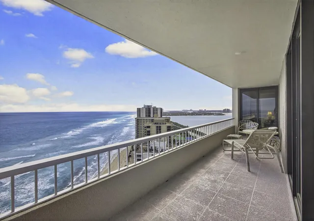 3rd image of 5510 N Ocean Dr, Riviera Beach, FL 33404