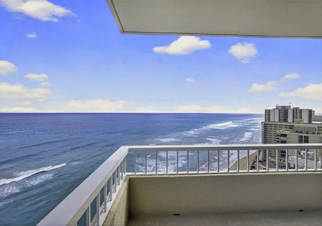 5th image of 5510 N Ocean Dr, Riviera Beach, FL 33404